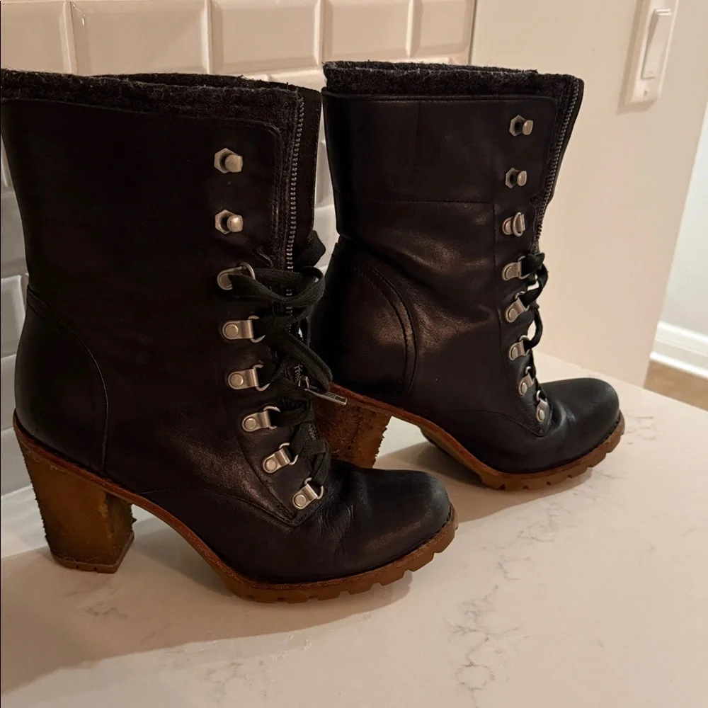 UGG Black and Brown Lace-Up Boots - Picture 4 of 4
